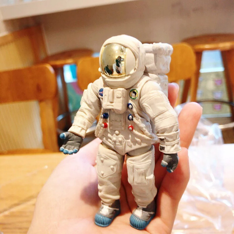 盲盒太空人宇航员模型手办电脑机箱桌面支架摆件人偶关节可动玩具